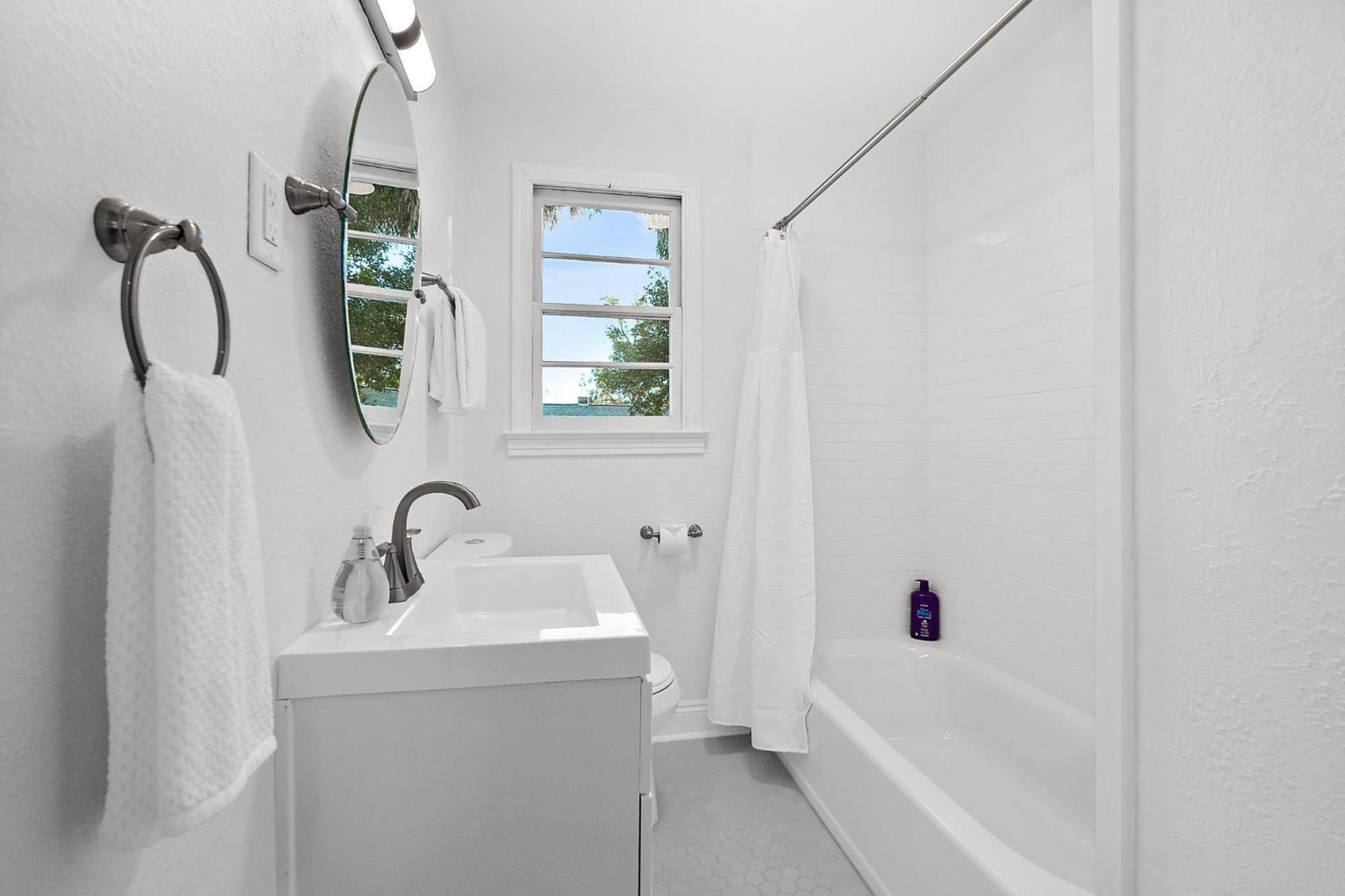 شقة Private Uptown Flat - Walk To Nights Of Lights! سانت أوغيستين المظهر الخارجي الصورة