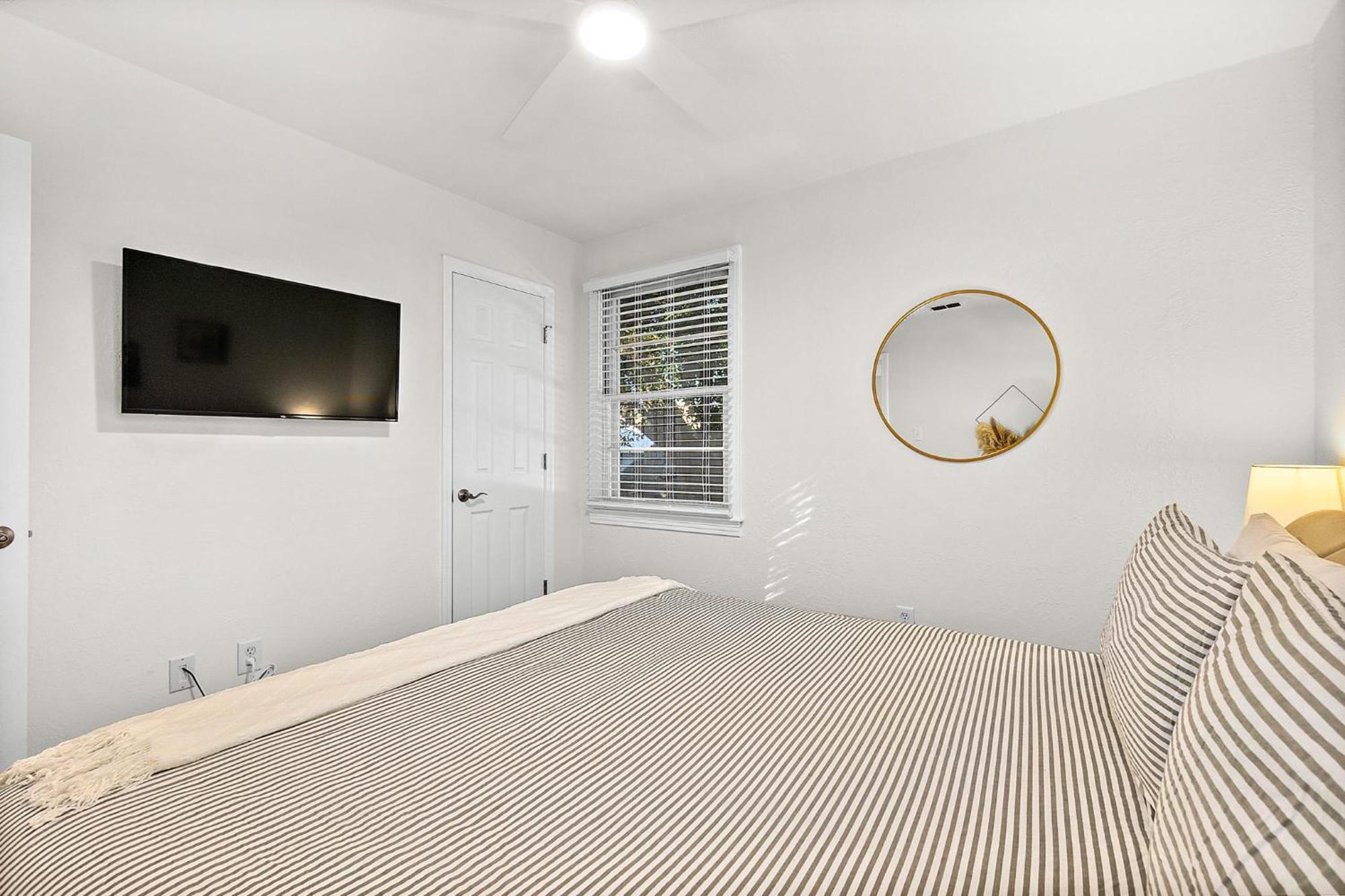 شقة Private Uptown Flat - Walk To Nights Of Lights! سانت أوغيستين المظهر الخارجي الصورة